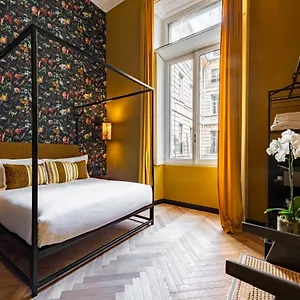 https://the-couper-castello.italymilanhotels.net